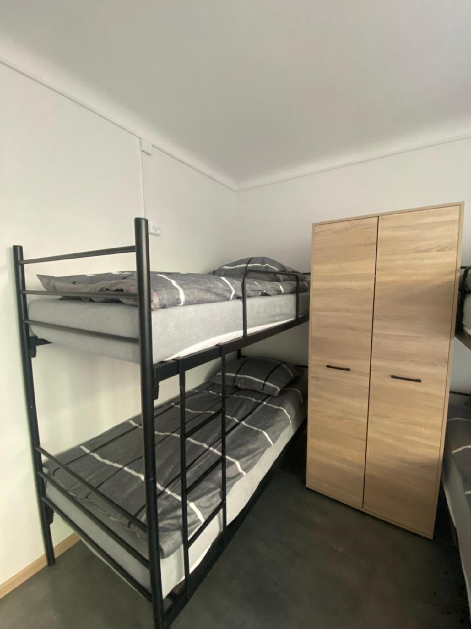 Hostel Harmonia Варшава Екстер'єр фото